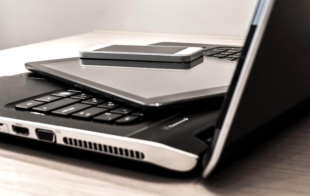 Portrait of Emily Davis, Senior Analyst